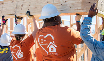 A photo of UTHeath and UT Physicians employees. Employees from UTHealth and UT Physicians participated in the 2021 Houston Habitat for Humanity home build. (Photo by Kim Kham, UT Physicians Marketing & Communications)