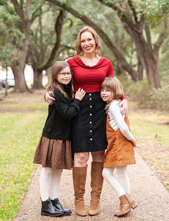 As a working professional and PhD student at UTHealth School of Public Health, Elizabeth is single mother to two daughters. (Photo Courtesy of Elizabeth Dravis)