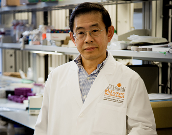 Photo of Zhiqiang An, PhD, who was one of the lead authors  of a study that revealed engineered IgM antibodies were more potent than standard ones against COVID-19. (Photo by UTHealth)