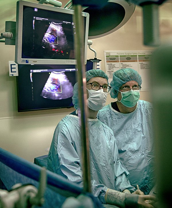 Kenneth Moise, MD, and the affiliated team performing an intrauterine transfusion, which the investigational drug could replace in some cases. (Photo credit: Children’s Memorial Hermann Hospital)