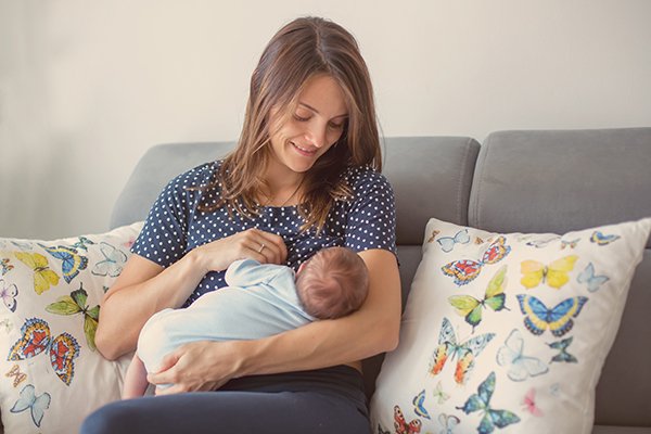 In honor of National Breastfeeding Month, a UT Physicians expert provides guidance for new mothers who are breastfeeding during the pandemic. (Photo by: Getty Images)