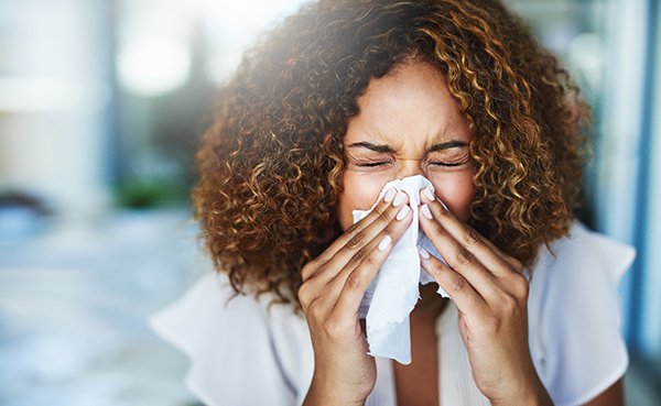 Researchers are investigating new nonsurgical treatment for chronic sinusitis (Photo by: Getty Images)