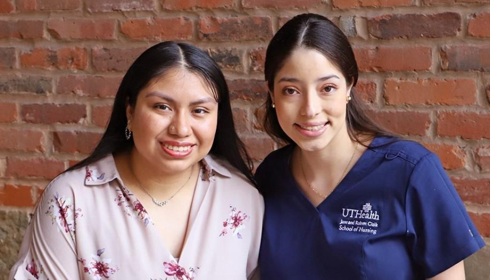 Jessica Carrillo (left) and Constanza Veronica-Moreno (right), are two Pacesetter BSN students from Cizik School of Nursing at UTHealth Houston who received a scholarship award. (Photo by UTHealth Houston)
