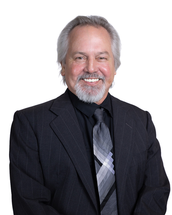  Dwight Andrews